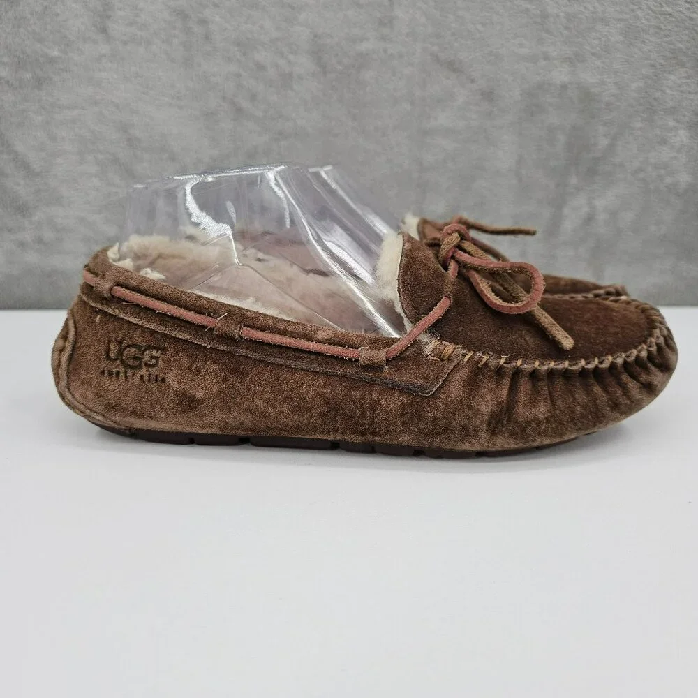 UGG Dakota Moccasin Slippers 7 Espresso Brown Leather Sheepskin Lined Cozy Warm - Picture 6 of 15